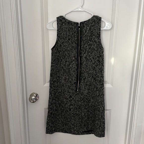 Ann Taylor LOFT black cotton tweed sleeveless dress with faux leather trim sz 2 - Picture 2 of 2